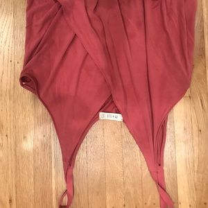 Free People Deep V tank top, coral, high low